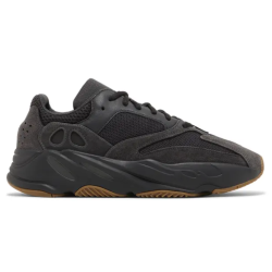 Yeezy Boost 700 'Utility Black' 2023