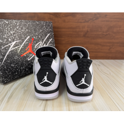 Air Jordan 4 Retro 'Military Black'