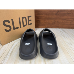 Yeezy Slides 'Granite'