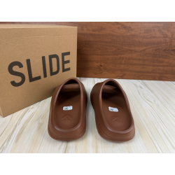 Yeezy Slides 'Flax'