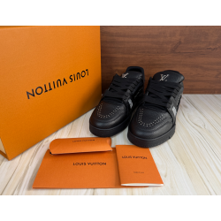 Louis Vuitton Trainer "Black Calf Leather"