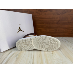 Air Jordan 1 Mid SE 'Cream Dark Chocolate'