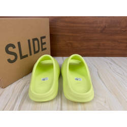 Yeezy Slides 'Glow Green' 2022
