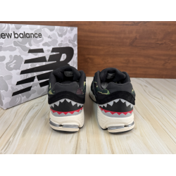 BAPE 2002R 'Apes Together Strong - Black Camo'