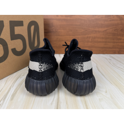 Yeezy Boost 350 V2 'Oreo' 2022