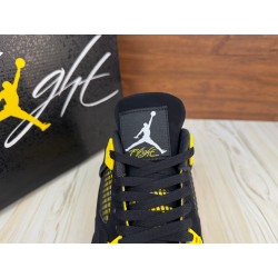 Air Jordan 4 Retro 'Thunder' 2023