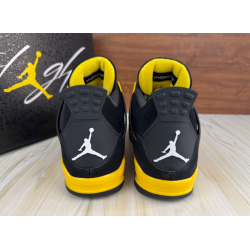Air Jordan 4 Retro 'Thunder' 2023
